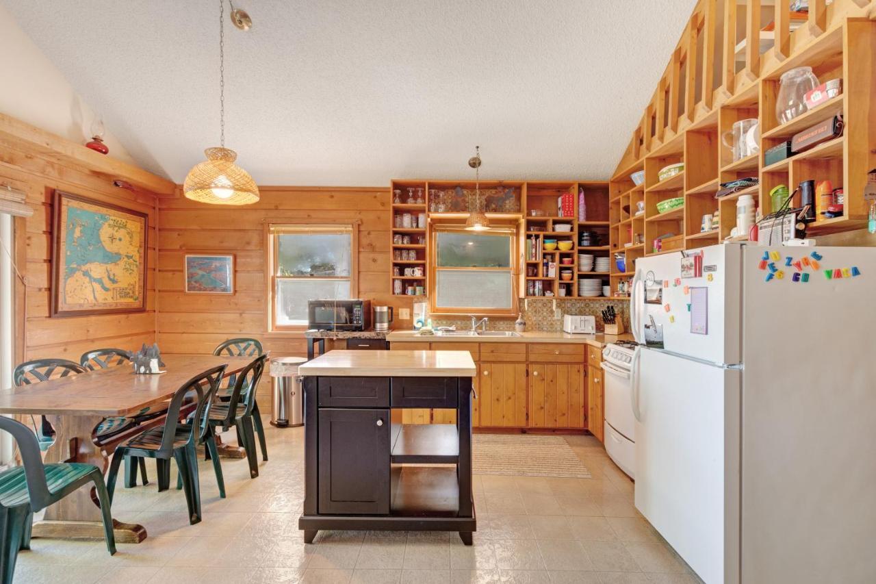 Walloon Lake Cottage Boyne City Exterior photo
