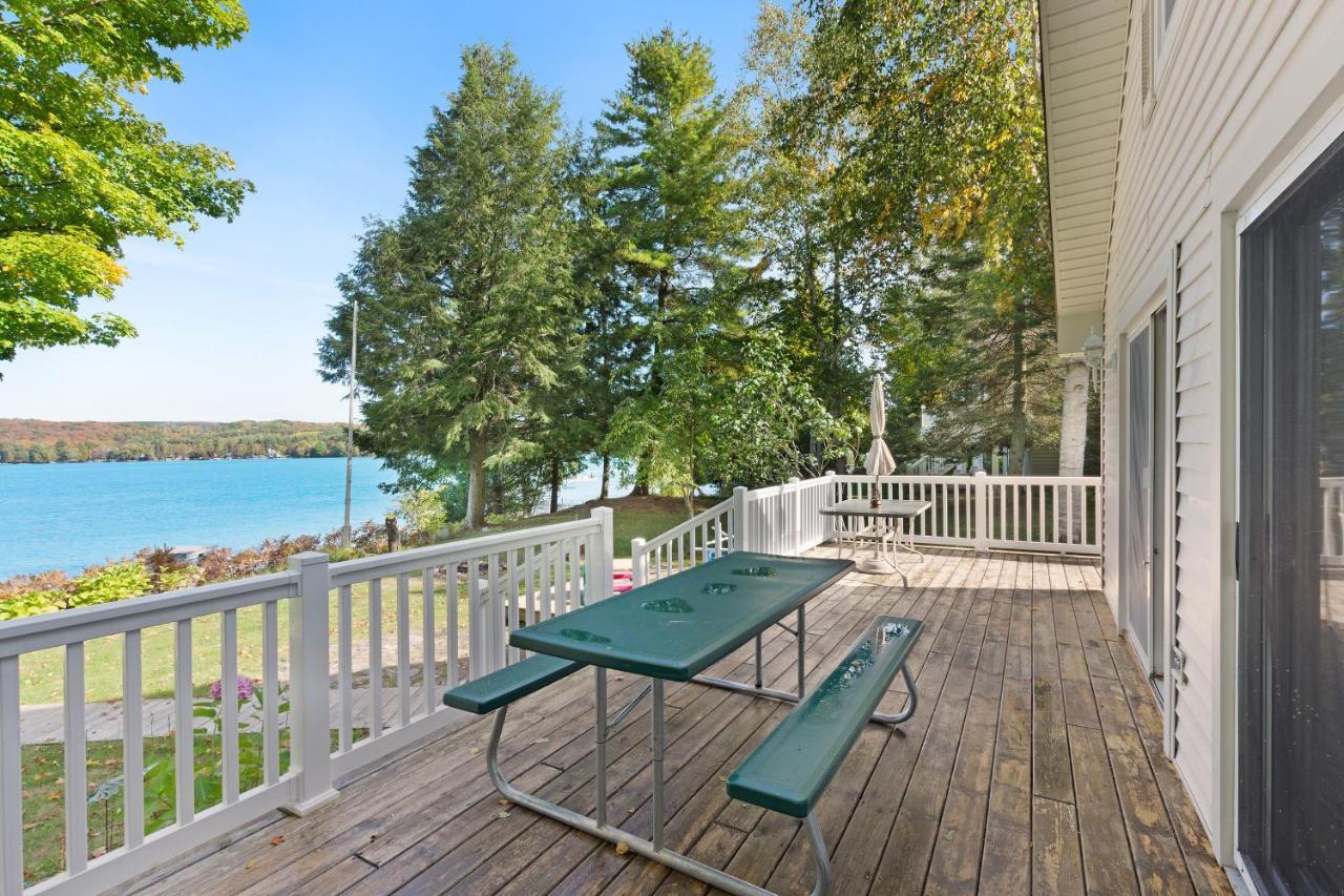 Walloon Lake Cottage Boyne City Exterior photo