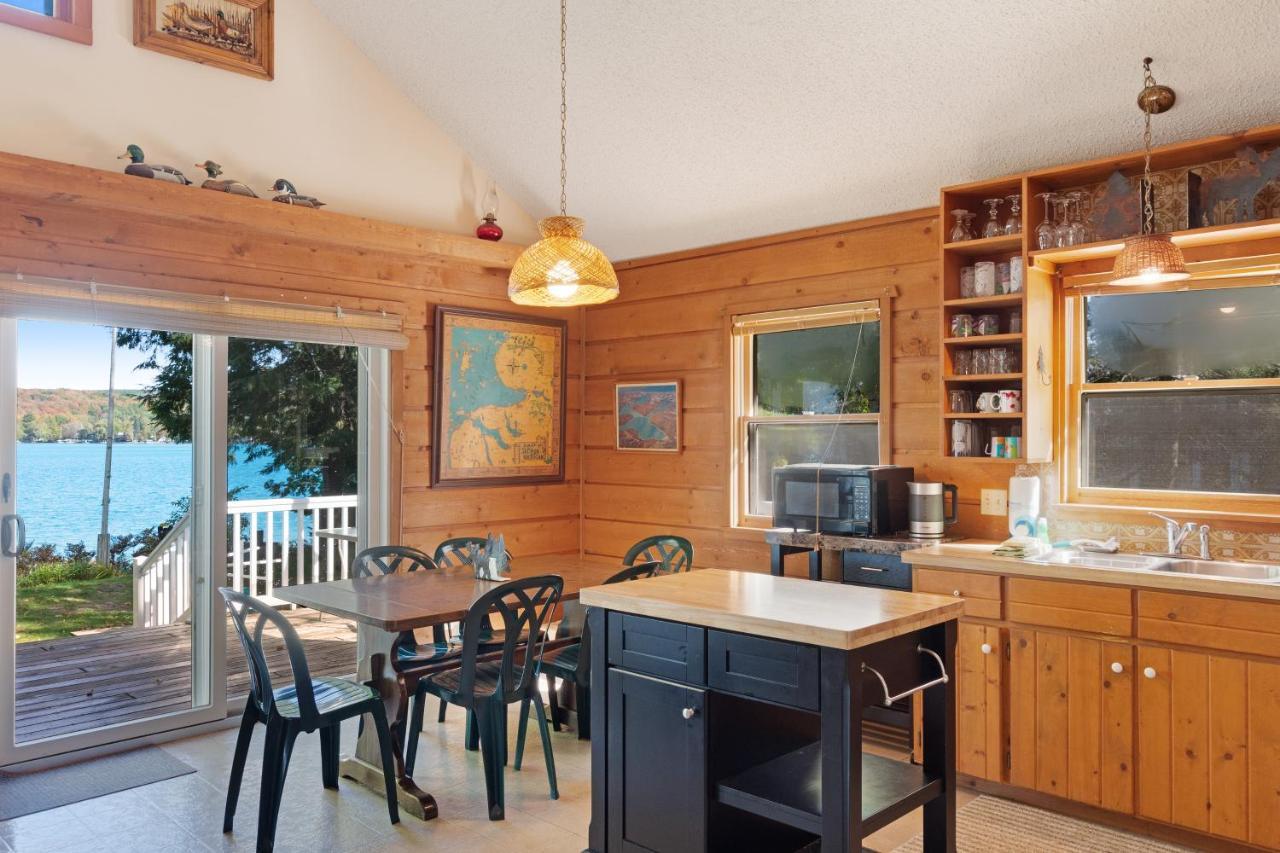 Walloon Lake Cottage Boyne City Exterior photo