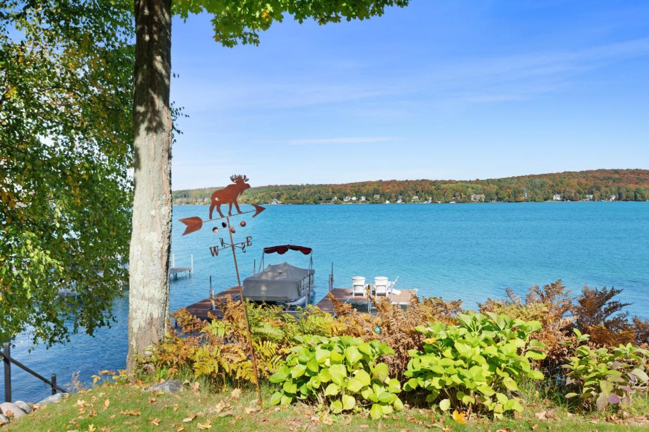Walloon Lake Cottage Boyne City Exterior photo