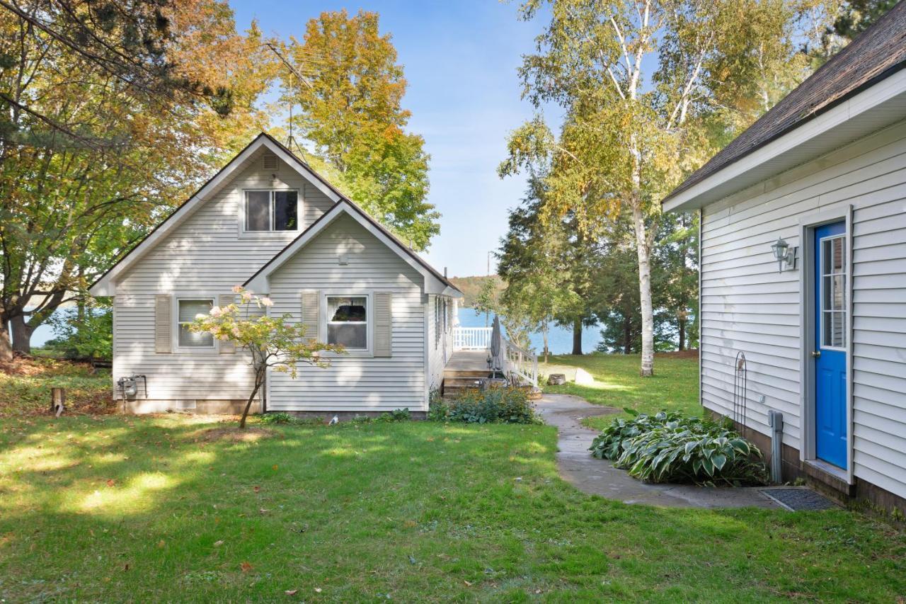 Walloon Lake Cottage Boyne City Exterior photo